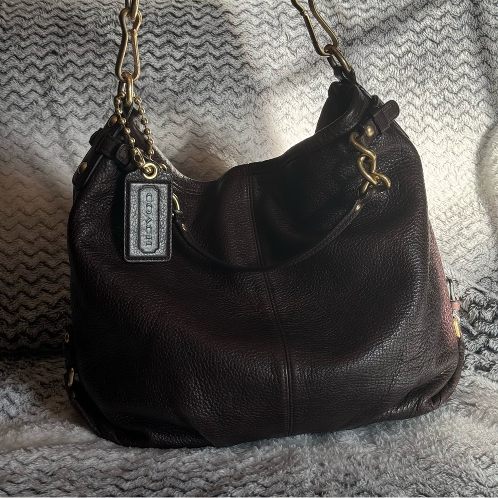 Coach Chocolate Pebble Leather Sholder Bag Purse (Small Stain Inside)